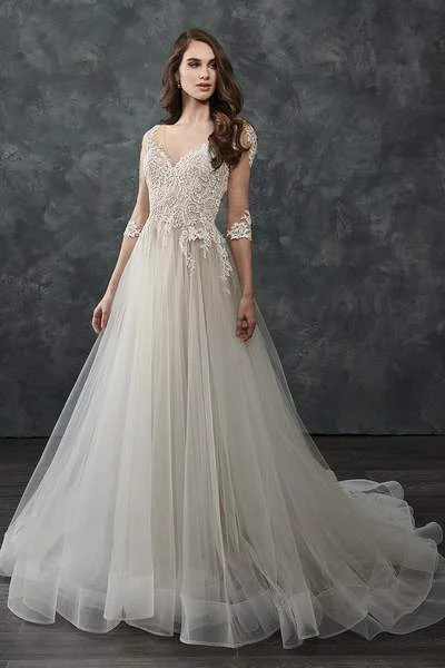 Rachel Allan Bridal - Rachel Allan Bridal - Gorgeous Tulle A-Line Wedding Dress M657 - 1 pc Ivory In Size 8 Available