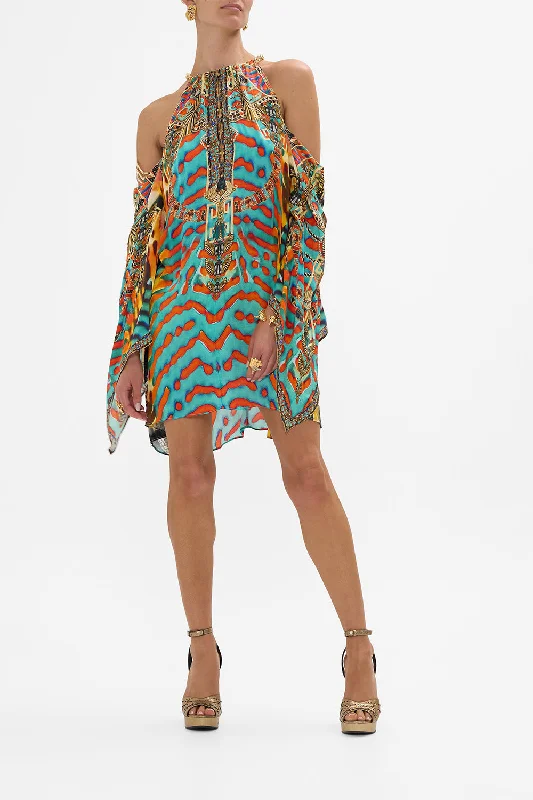 FLARED SLEEVE COLD SHOULDER SHORT KAFTAN DESERT VISIONS