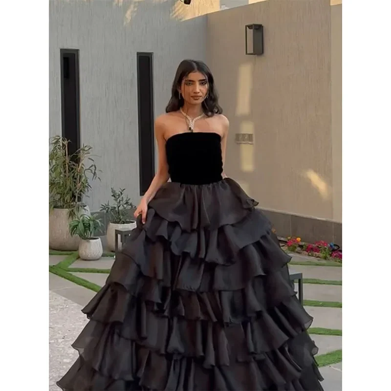 Elegant Black A-line Prom Dress for Women's Strapless Layered Party Evening Gowns Floor Length Formal Occasion Dresses