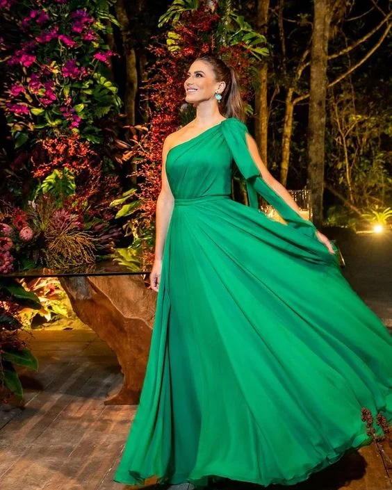 Green A-Line Long Party Dress      S3070